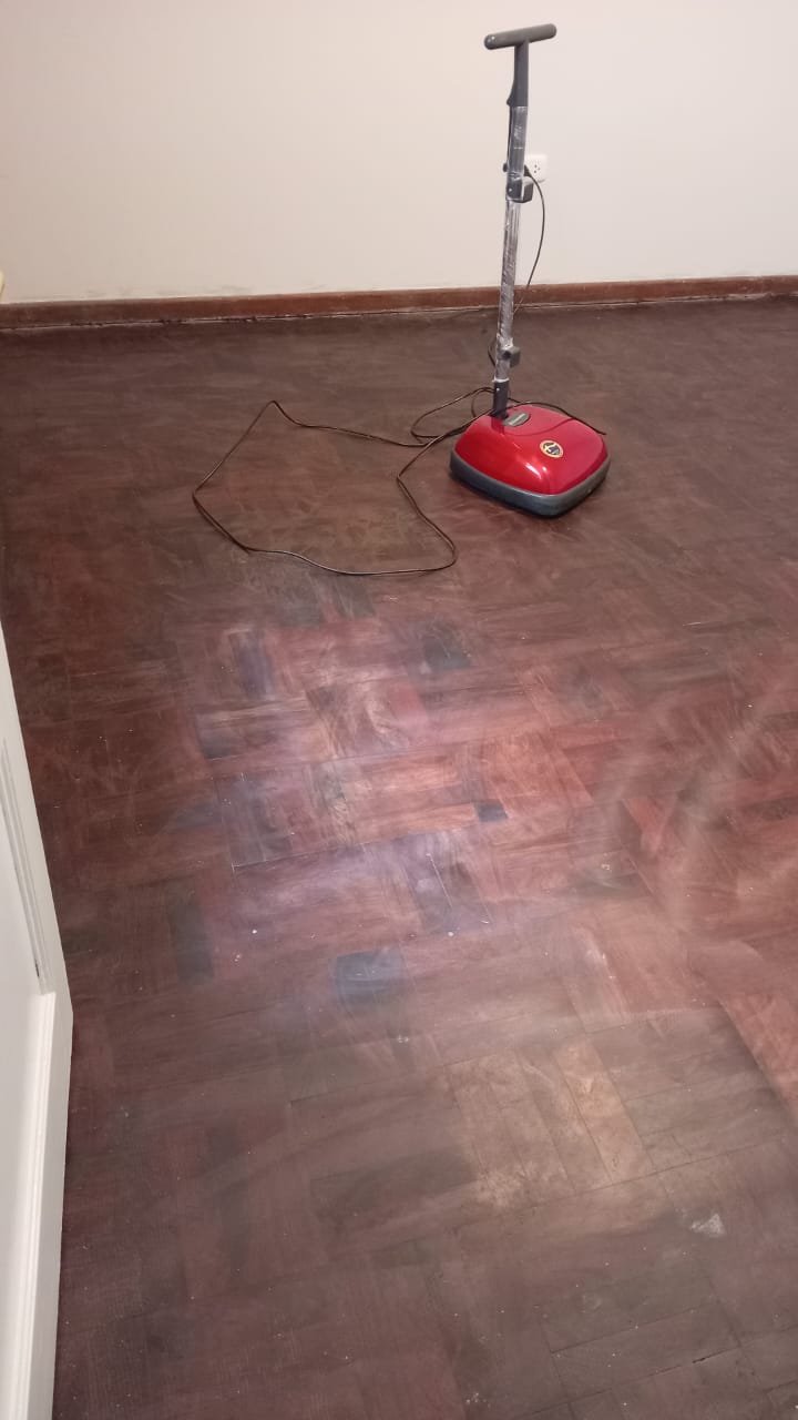 Antes: Limpieza profunda de piso